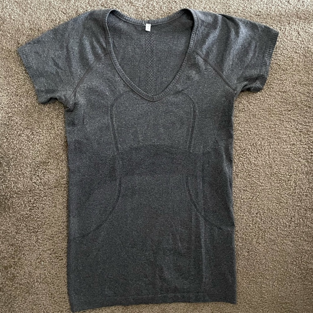 Grey Lululemon Top